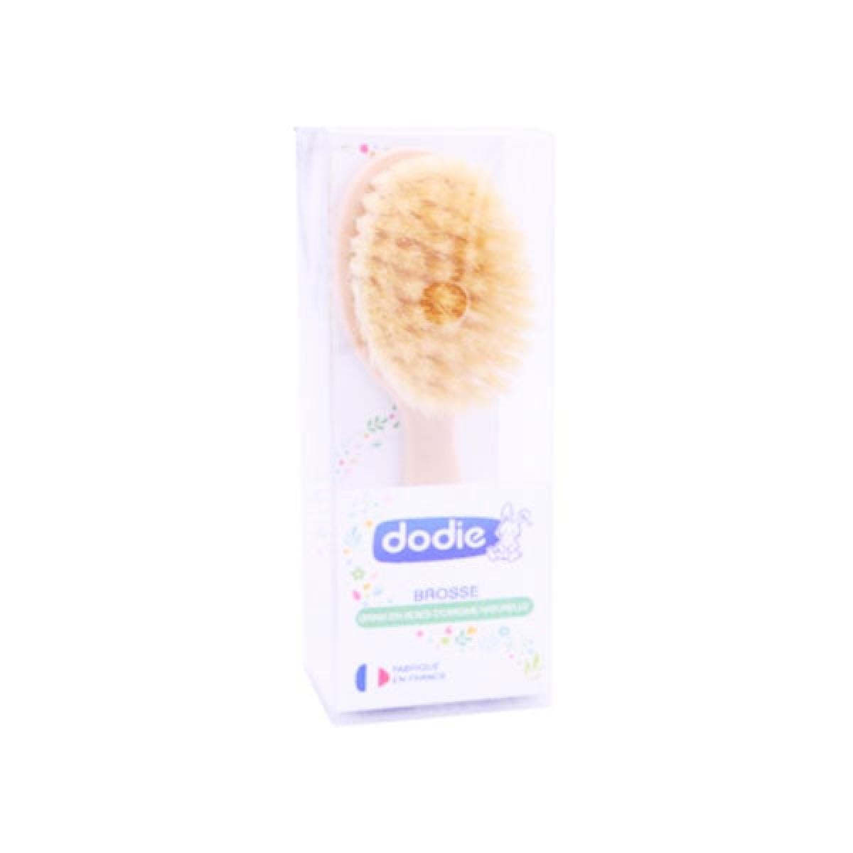 Dodie Brosse Brins En Soies D Origine Naturelle Parapharmacie Pharmarket